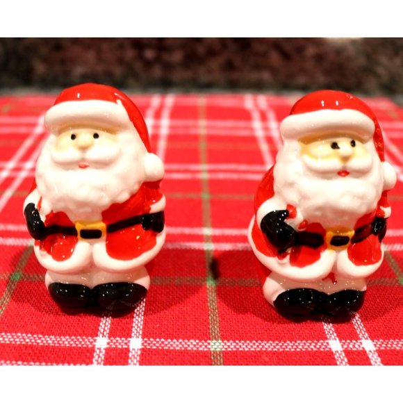 Christmas Salt & Pepper Shakers. Two Sets of Snowmen and Santa's. Nice Addition - Picture 5 of 7